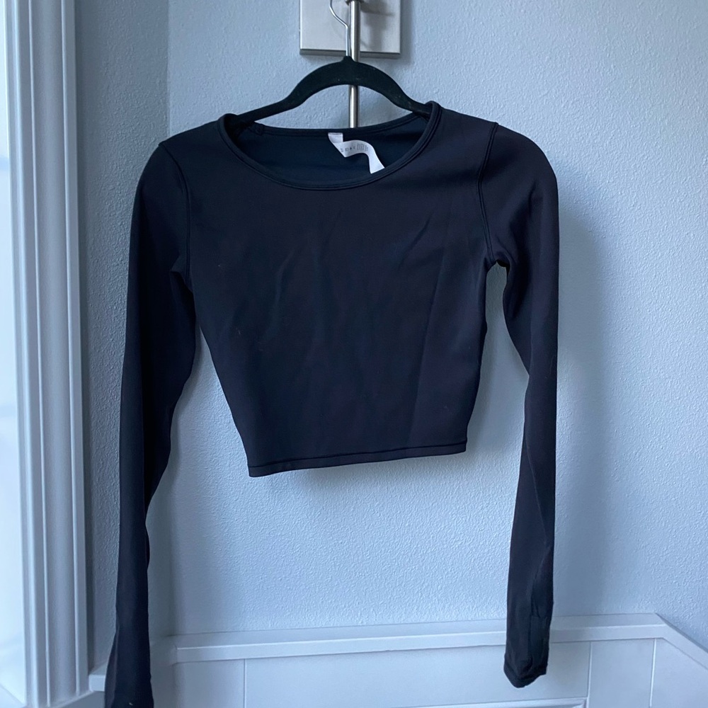 lululemon athletica Black Long Sleeve Crop Top